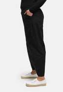 'Liva' Pants – pure, comfortable & timelessly modern