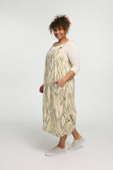 'Livia' Stropkjole – luftig, figursmigrende & enestående